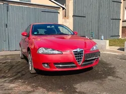 Rot Gebraucht 2006 Alfa Romeo 147 Distinctive Kleinwagen | 1.000 € (Guter Preis)