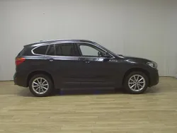 Schwarz Gebraucht 2021 BMW X1 Advantage SUV | 15.280 € (Guter Preis)