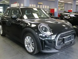 Midnight black metallic Gebraucht 2022 Mini ONE Kleinwagen | 19.980 € (Guter Preis)