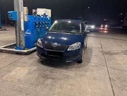 Blau Gebraucht 2013 Skoda Fabia Limousine | 3.200 € (Guter Preis)