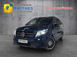 Cavansitblau metallic Gebraucht 2021 Mercedes V250 Avantgarde Van / Kleinbus | 59.858 € (Etwas zu teuer)