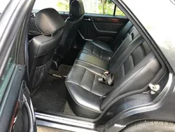 Schwarz Gebraucht 1995 Mercedes E320 Limousine | 8.900 €