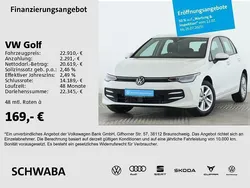 Weiß Gebraucht 2024 VW Golf VIII Life Kleinwagen | 22.910 € (Guter Preis)