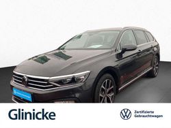 Grau Gebraucht 2024 VW Passat Elegance Kombi | 34.833 € (Superpreis)