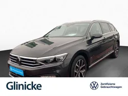 Grau Gebraucht 2024 VW Passat Elegance Kombi | 34.833 € (Superpreis)