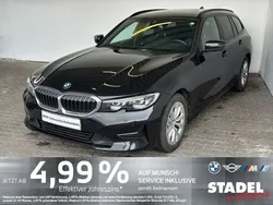 Black sapphire metallic Gebraucht 2022 BMW 320 Advantage Kombi | 28.249 € (Guter Preis)