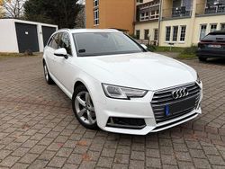 Weiß Gebraucht 2019 Audi A4 Ambiente Kombi | 22.000 € (Fairer Preis)