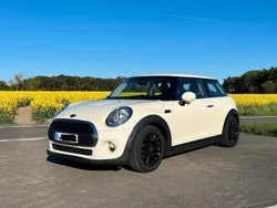 Weiß Gebraucht 2016 Mini ONE Kleinwagen | 10.900 € (Fairer Preis)