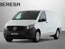 Weiß Gebraucht 2023 Mercedes Vito Van / Kleinbus | 30.916 € (Guter Preis)