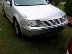 Silber Gebraucht 1999 VW Bora Comfortline Limousine | 1.700 € (Guter Preis)