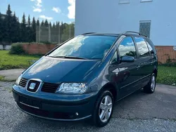 Grau Gebraucht 2006 Seat Alhambra Van / Kleinbus | 2.850 € (Fairer Preis)