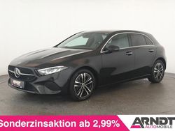Kosmosschwarz Gebraucht 2024 Mercedes A200 Progressive Limousine | 29.084 € (Fairer Preis)