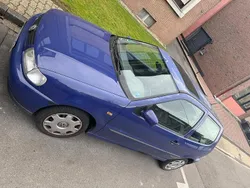 Blau Gebraucht 1999 VW Polo Kleinwagen | 850 € (Fairer Preis)