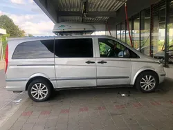 Grau Gebraucht 2004 Mercedes Vito Van / Kleinbus | 10.800 € (Teuer)