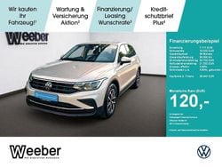 Ivory silver (metallic) Gebraucht 2023 VW Tiguan SUV | 28.443 € (Superpreis)