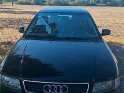 Schwarz Gebraucht 1997 Audi A4 Limousine | 1.000 € (Superpreis)
