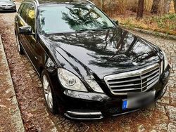 Schwarz Gebraucht 2012 Mercedes E300 Avantgarde Kombi | 9.900 € (Superpreis)