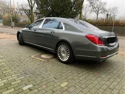 Grau Gebraucht 2016 Mercedes S500 Maybach Limousine | 47.500 €