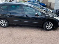 Schwarz perla nera/metallic Gebraucht 2011 Peugeot 308 Active Kombi | 4.888 € (Fairer Preis)