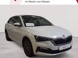 Moonweiß perleffekt Gebraucht 2020 Skoda Scala Style Kleinwagen | 15.590 € (Guter Preis)