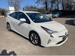 Weiß Gebraucht 2016 Toyota Prius Kleinwagen | 16.800 € (Etwas zu teuer)