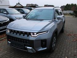 Grau Gebraucht 2024 Ssangyong (KGM) Torres Quartz SUV | 29.795 € (Teuer)