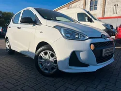 Weiß Gebraucht 2017 Hyundai i10 Basis Kleinwagen | 6.370 € (Fairer Preis)