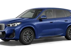 Blau Gebraucht 2024 BMW iX1 Comfort Edition SUV | 48.645 € (Teuer)