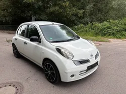 Weiß Gebraucht 2010 Nissan Micra Kleinwagen | 1.600 €