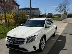 Weiß Gebraucht 2017 Mercedes GLA200 SUV | 17.399 € (Guter Preis)