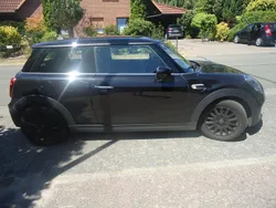 Schwarz Gebraucht 2019 Mini ONE Kleinwagen | 14.998 €
