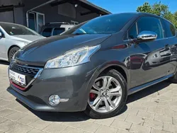 Grau Gebraucht 2014 Peugeot 208 GTi Kleinwagen | 7.950 € (Fairer Preis)