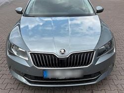 Blau Gebraucht 2017 Skoda Superb Kombi | 15.300 € (Guter Preis)