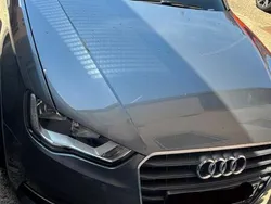 Grau Gebraucht 2016 Audi A3 Sportback Limousine | 18.000 € (Etwas zu teuer)