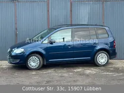 Blau Gebraucht 2009 VW Touran Trendline Van / Kleinbus | 4.499 € (Fairer Preis)