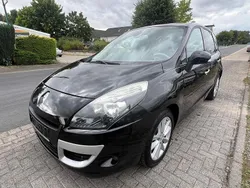 Schwarz Gebraucht 2009 Renault Scénic III Luxe Van / Kleinbus | 3.400 € (Guter Preis)
