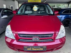 Bordeauxrot Gebraucht 2007 Kia Carnival LX Van / Kleinbus | 6.250 € (Etwas zu teuer)