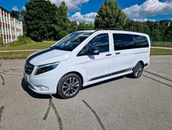 Weiß Gebraucht 2023 Mercedes Vito Van / Kleinbus | 42.490 €