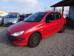 Rot Gebraucht 2000 Peugeot 206 Limousine | 400 € (Superpreis)