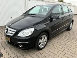 Schwarz Gebraucht 2011 Mercedes B180 Van / Kleinbus | 7.999 € (Etwas zu teuer)