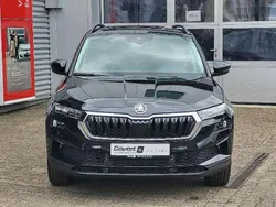 Schwarz Neu 2025 Skoda Karoq Selection SUV | 32.950 € (Guter Preis)