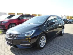 Schwarz Gebraucht 2022 Opel Astra Elegance Kombi | 10.580 €