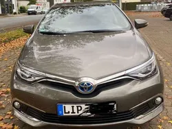 Grau Gebraucht 2011 Toyota Auris Hybrid Executive Limousine | 6.805 € (Fairer Preis)