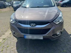 Braun Gebraucht 2011 Hyundai ix35 SUV | 10.900 € (Etwas zu teuer)