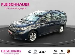 Blau Gebraucht 2024 VW Caddy Maxi Van / Kleinbus | 34.980 € (Fairer Preis)