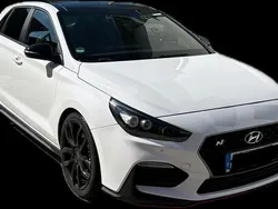 Weiß Gebraucht 2017 Hyundai i30 Kombi | 28.000 €