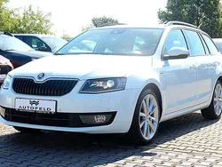 Weiß Gebraucht 2017 Skoda Octavia Kombi | 10.900 € (Fairer Preis)