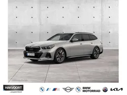 Oxidgrau ii Neu 2025 BMW 540 Comfort Edition Kombi | 84.770 € (Fairer Preis)