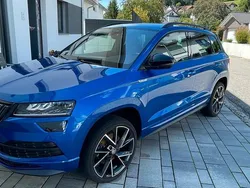 Blau Gebraucht 2020 Skoda Karoq SportLine SUV | 26.000 € (Fairer Preis)