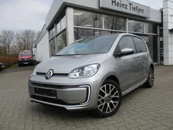 Silber Gebraucht 2023 VW e-up! Edition Kleinwagen | 21.990 € (Etwas zu teuer)